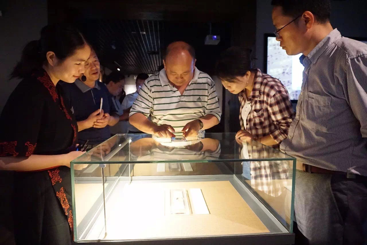 1508913562473709.jpg IMG_9037.JPG